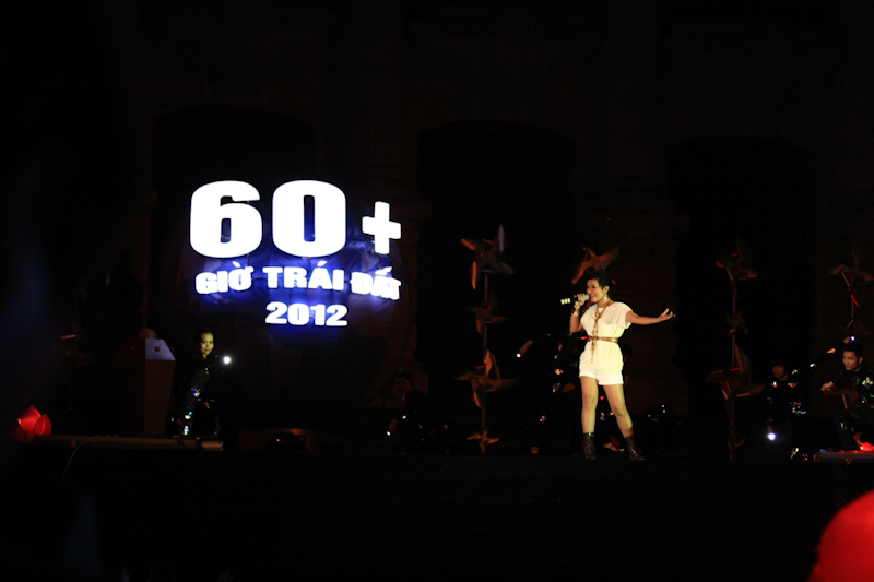 Ca_sy_Thai_Thuy_Linh