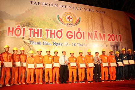 Hoi_thi_tho_gioi_Giay_chung_nhan